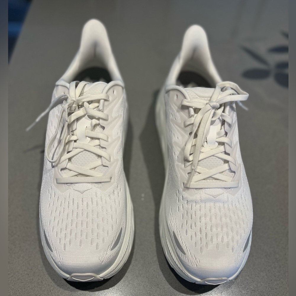 HOKA Men’s Clifton 8 shoes